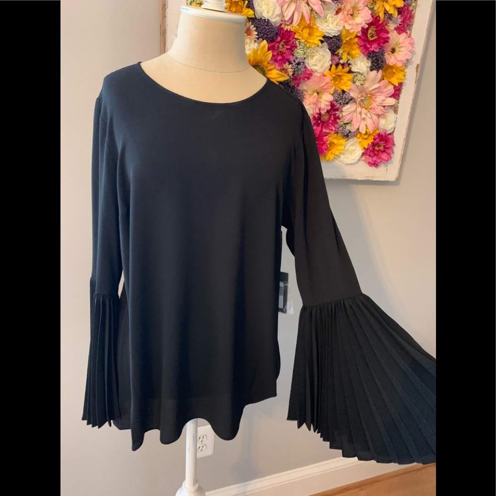 Vince Camuto blouse